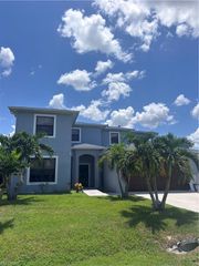2360 Burton AVE, Fort Myers, FL 33907