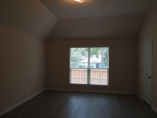 250 Fantasy Lane, Montgomery, TX 77356