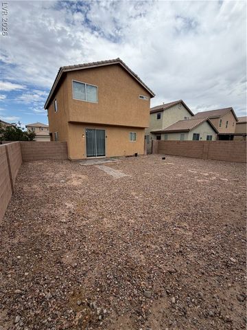 3814 Kit Fox Street, Las Vegas, NV 89122