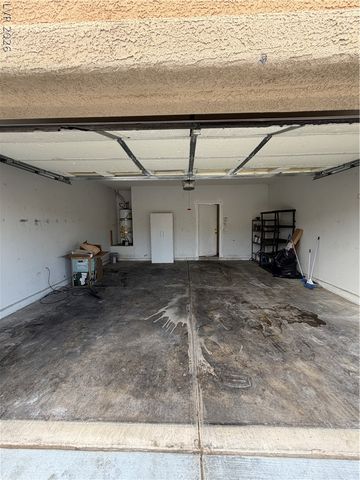 3814 Kit Fox Street, Las Vegas, NV 89122