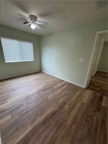 3814 Kit Fox Street, Las Vegas, NV 89122