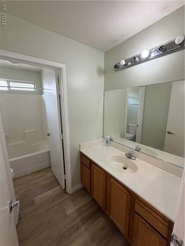 3814 Kit Fox Street, Las Vegas, NV 89122