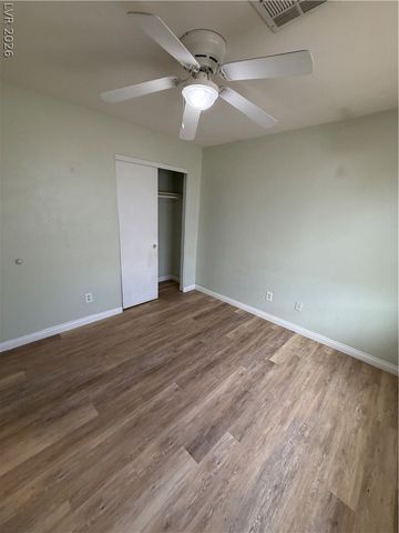3814 Kit Fox Street, Las Vegas, NV 89122