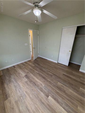 3814 Kit Fox Street, Las Vegas, NV 89122
