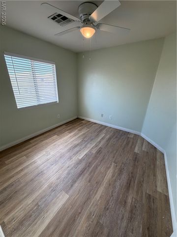 3814 Kit Fox Street, Las Vegas, NV 89122