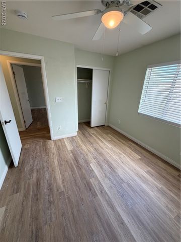 3814 Kit Fox Street, Las Vegas, NV 89122