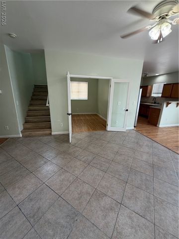 3814 Kit Fox Street, Las Vegas, NV 89122
