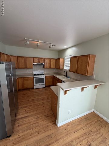 3814 Kit Fox Street, Las Vegas, NV 89122