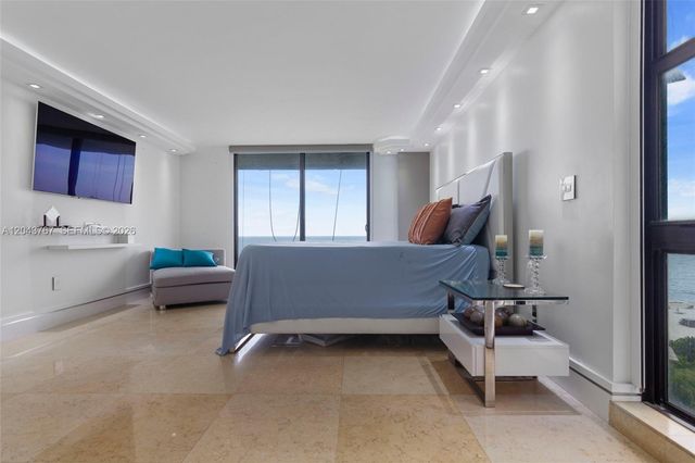 6061 Collins Ave 8F, Miami Beach, FL 33140