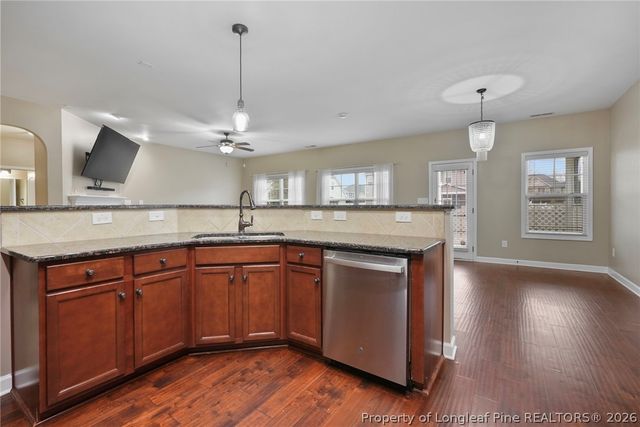 211 Wentworth Drive, Raeford, NC 28376