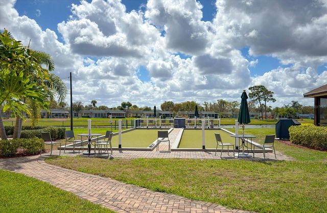 205 KINGS BOULEVARD 62, Sun City Center, FL 33573