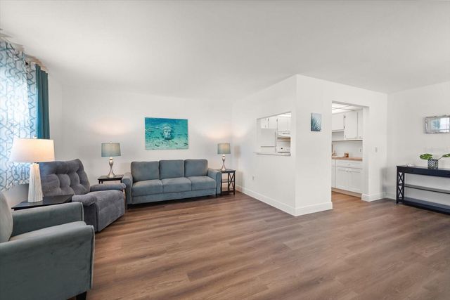 205 KINGS BOULEVARD 62, Sun City Center, FL 33573