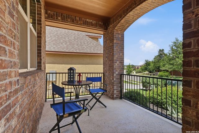 8647 GLASS GEM DR, San Antonio, TX 78249