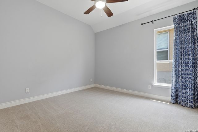 8647 GLASS GEM DR, San Antonio, TX 78249