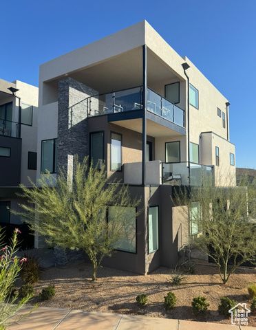 723 W SAPPHIRE LN, St. George, UT 84790