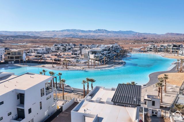 723 W SAPPHIRE LN, St. George, UT 84790