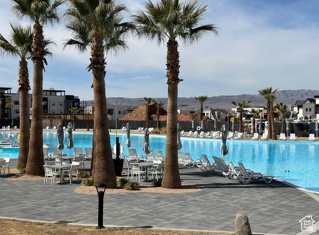 723 W SAPPHIRE LN, St. George, UT 84790