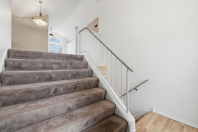 1632 Columbia Circle 2, Bartlett, IL 60103