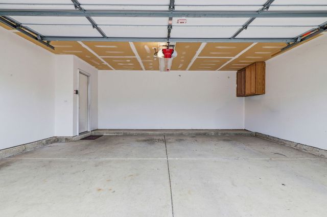 1632 Columbia Circle 2, Bartlett, IL 60103