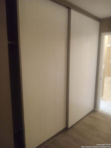 8023 laurel, San Antonio, TX 78250