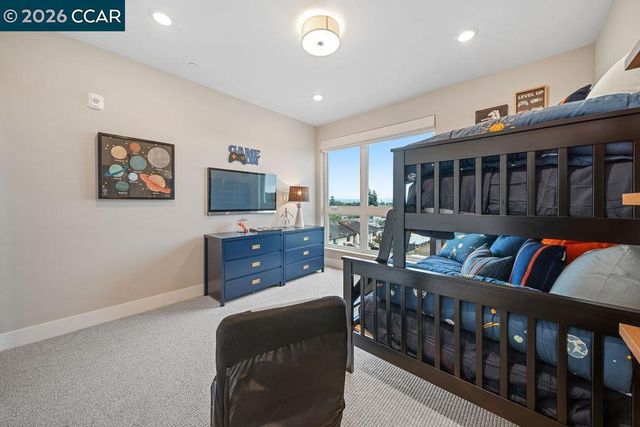 27264 Cosmo Ct, Hayward, CA 94544