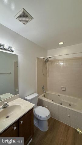6 RIDGEWOOD DR, Stafford, VA 22556