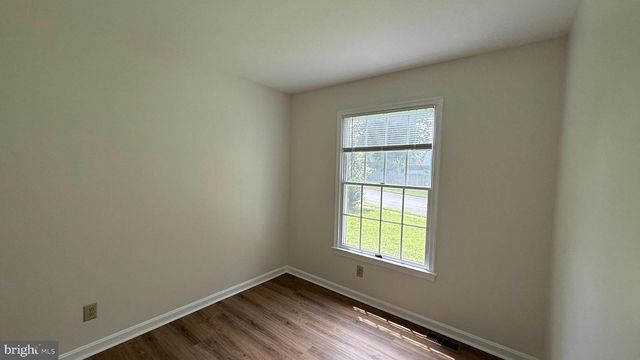 6 RIDGEWOOD DR, Stafford, VA 22556