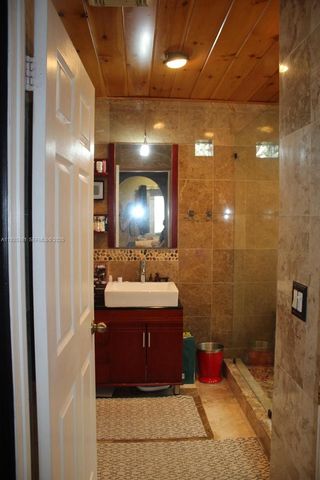 18801 NW 5th St, Pembroke Pines, FL 33029