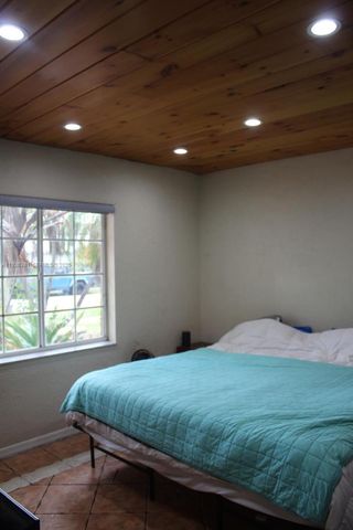 18801 NW 5th St, Pembroke Pines, FL 33029