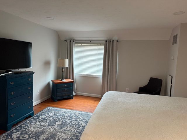 44 Elm St 304, Worcester, MA 01609