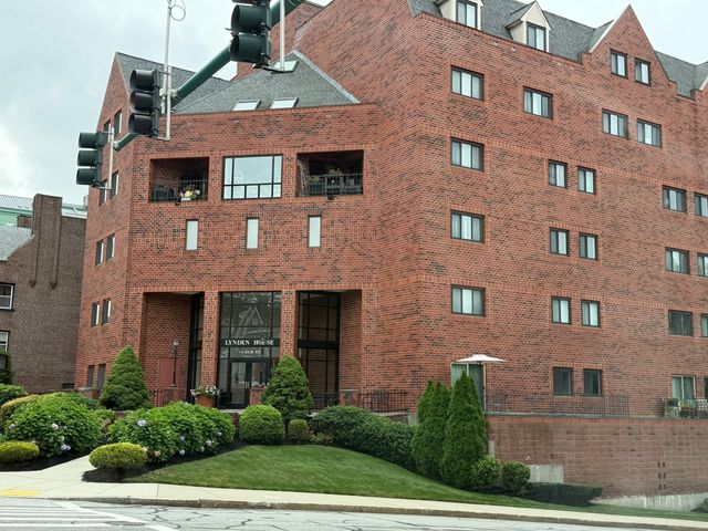 44 Elm St 304, Worcester, MA 01609