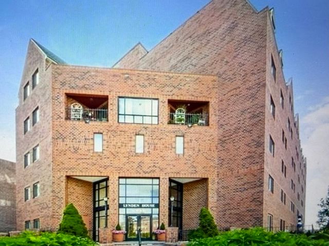 44 Elm St 304, Worcester, MA 01609