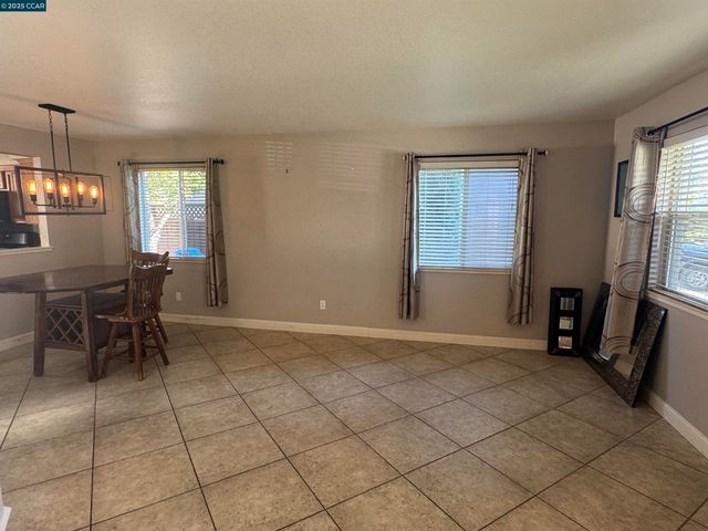 4008 Galenez Way, Antioch, CA 94531