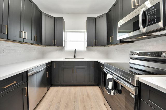 9732 Tuffly Street B, Houston, TX 77029