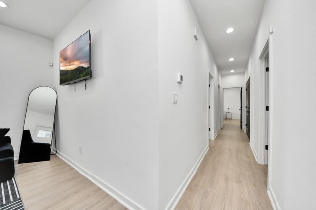 9732 Tuffly Street B, Houston, TX 77029