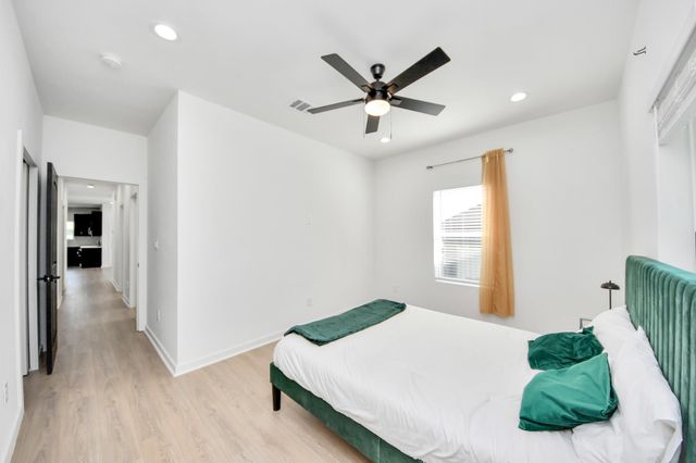 9732 Tuffly Street B, Houston, TX 77029