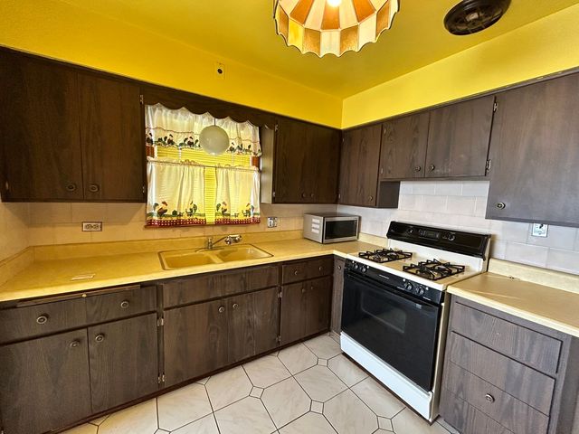 4401 N Osage Avenue, Norridge, IL 60706