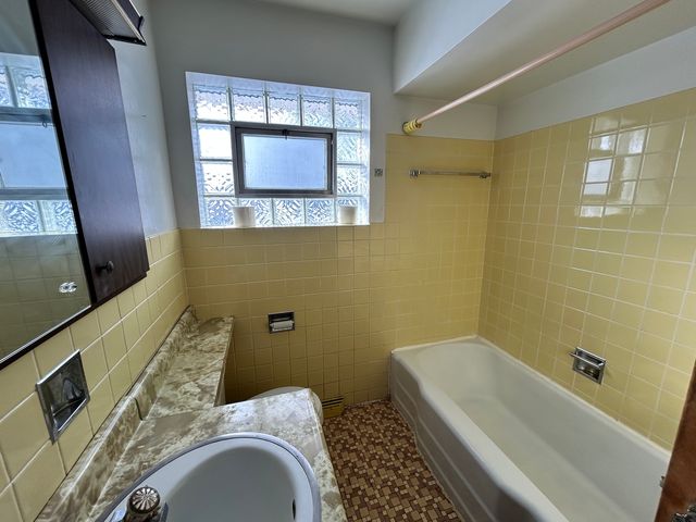 4401 N Osage Avenue, Norridge, IL 60706