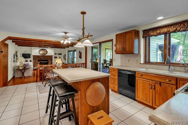 110 Parkview Drive, Grand Island, NY 14072