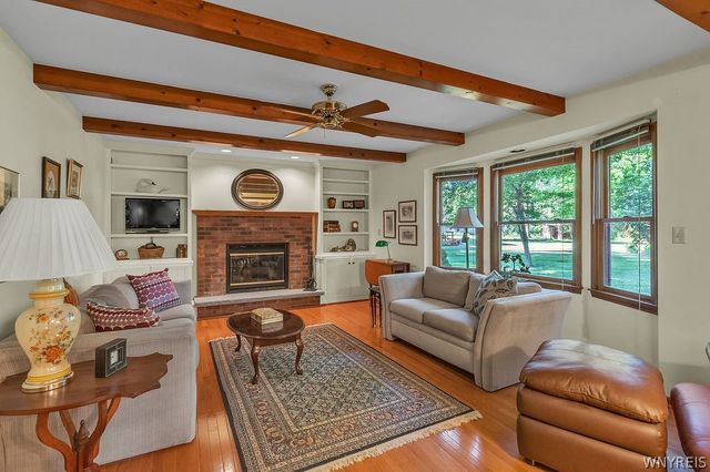 110 Parkview Drive, Grand Island, NY 14072