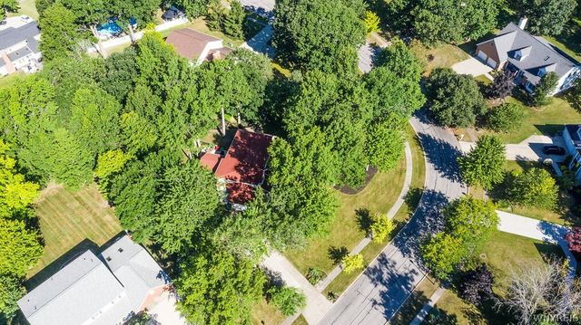 110 Parkview Drive, Grand Island, NY 14072