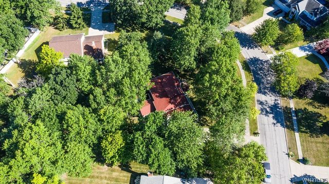 110 Parkview Drive, Grand Island, NY 14072