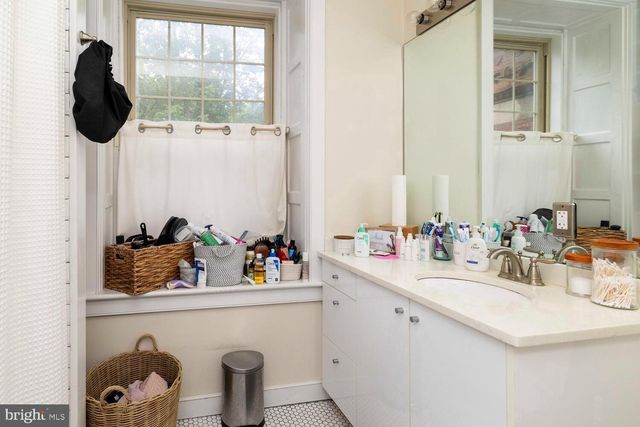 143 W WALNUT LN, Philadelphia, PA 19144