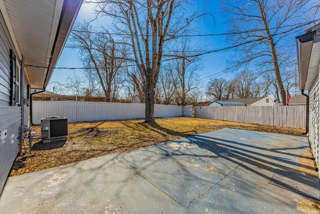 4806 Stratford Road, Evansville, IN 47710