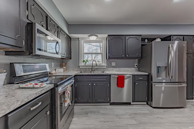 4806 Stratford Road, Evansville, IN 47710