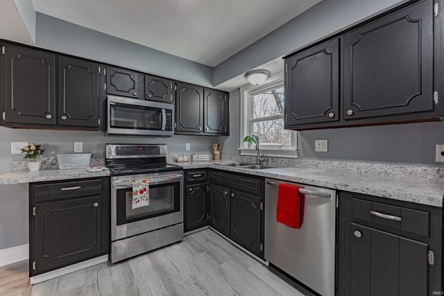 4806 Stratford Road, Evansville, IN 47710