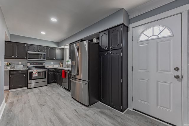 4806 Stratford Road, Evansville, IN 47710