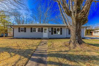 4806 Stratford Road, Evansville, IN 47710