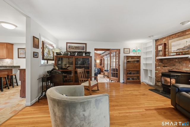 27 Danvers Road, New Milford, CT 06776