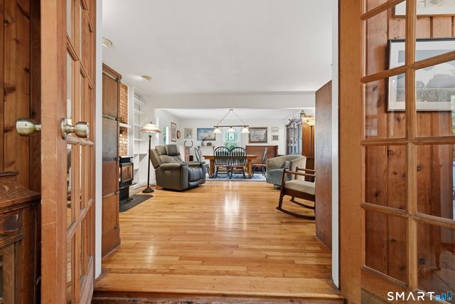 27 Danvers Road, New Milford, CT 06776